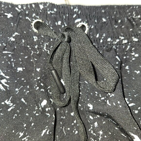 2/$20 TEAMLTD Paint Splatter Swim Short size M NWT - Picture 8 of 13